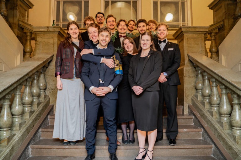 AROS vintersittning 2026